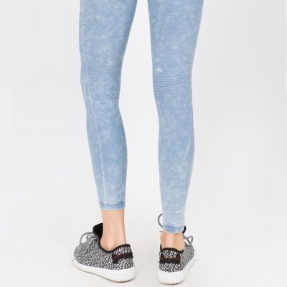 Vintage Wash Moto Detailed Seamless Tights - Picture 3 of 7